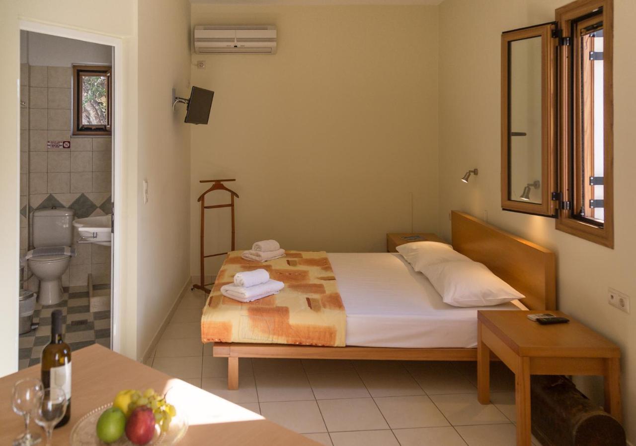 Eleni Suites Methoni מראה חיצוני תמונה