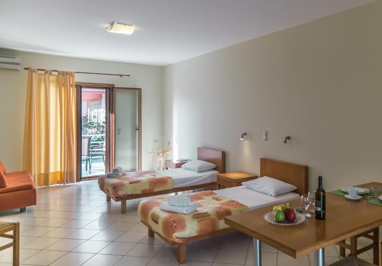 Eleni Suites Methoni מראה חיצוני תמונה