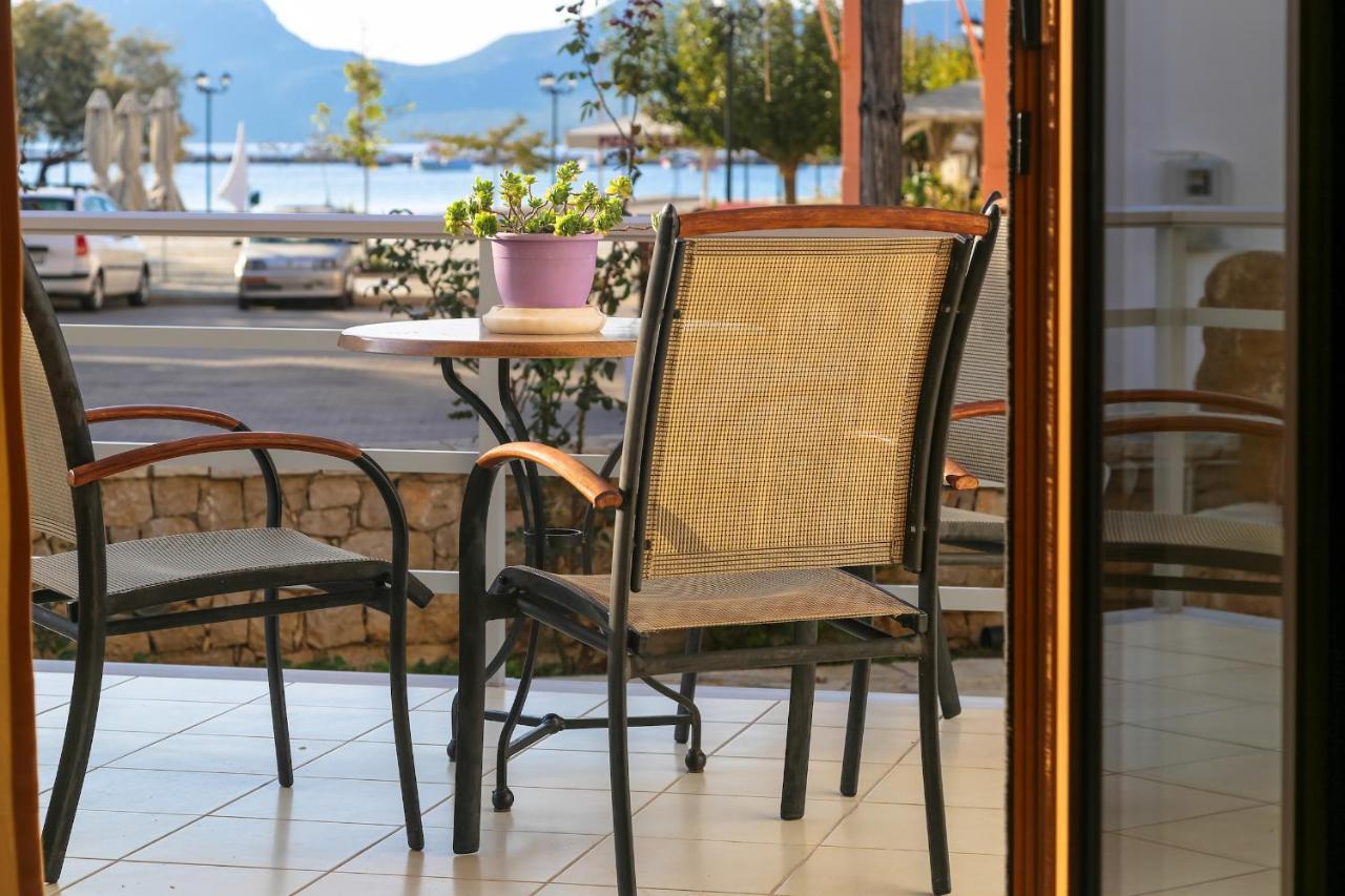Eleni Suites Methoni מראה חיצוני תמונה