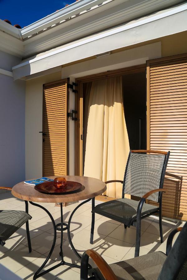 Eleni Suites Methoni מראה חיצוני תמונה