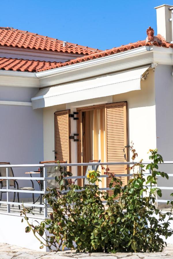 Eleni Suites Methoni מראה חיצוני תמונה