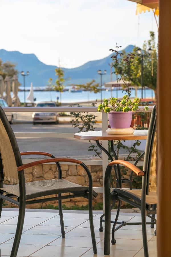 Eleni Suites Methoni מראה חיצוני תמונה