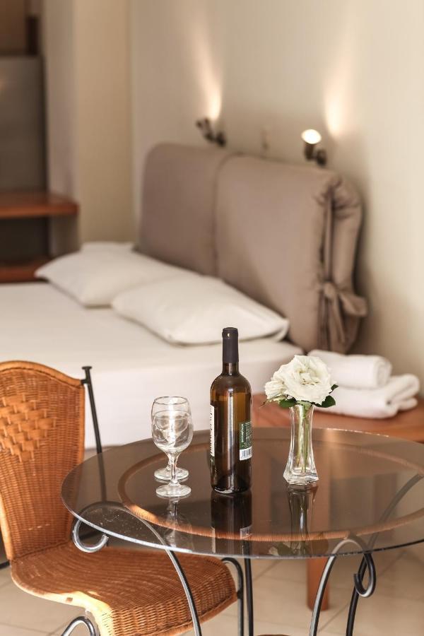 Eleni Suites Methoni מראה חיצוני תמונה