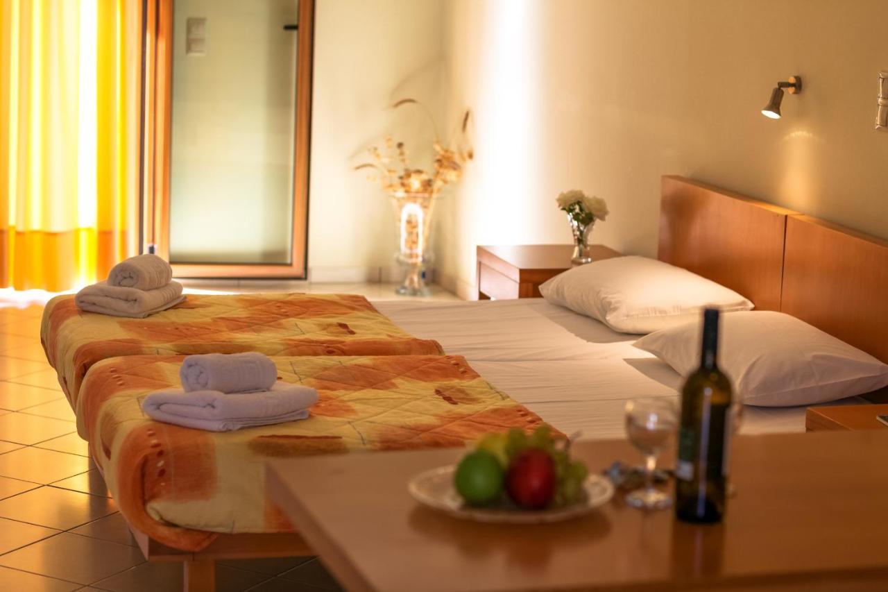 Eleni Suites Methoni מראה חיצוני תמונה