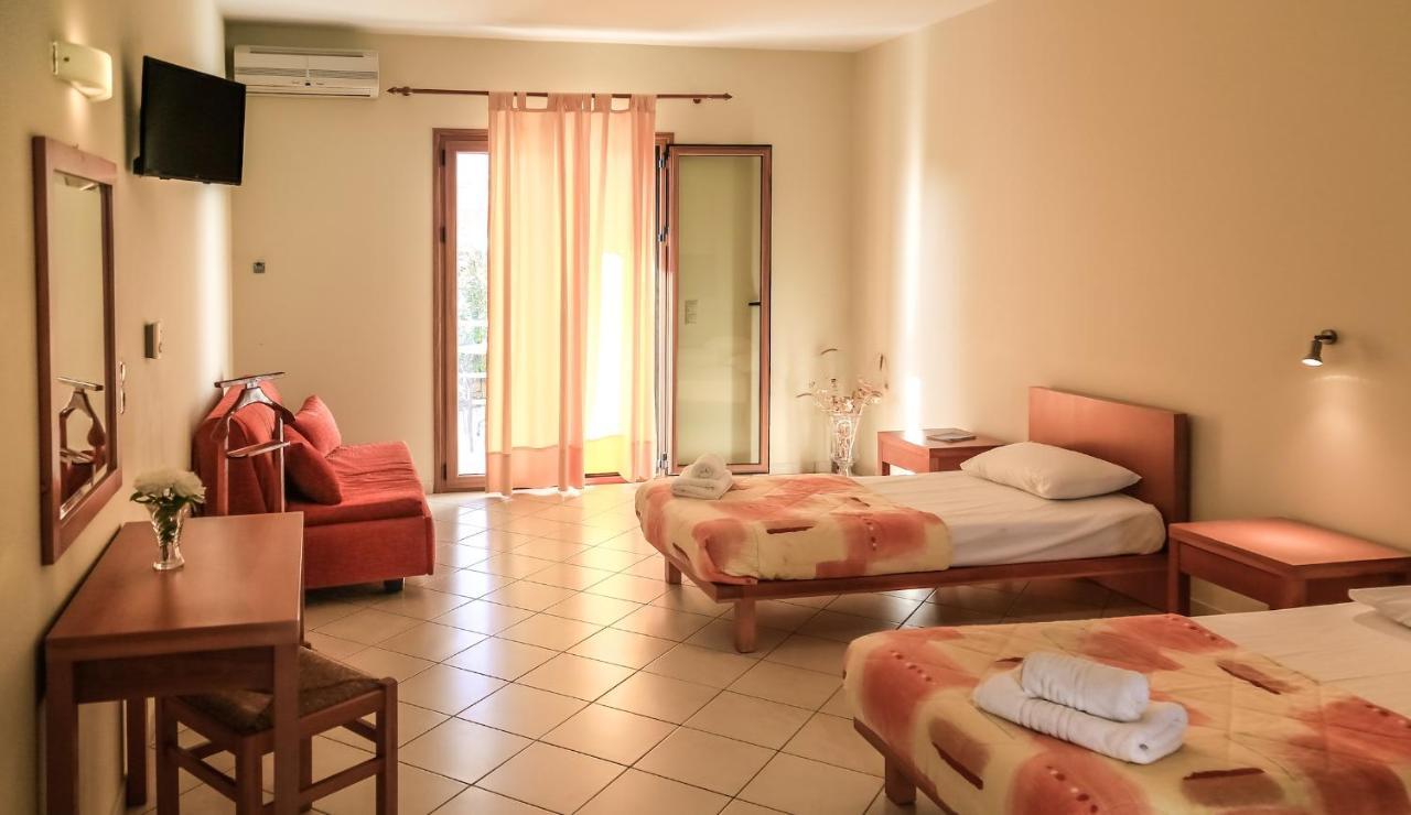 Eleni Suites Methoni מראה חיצוני תמונה
