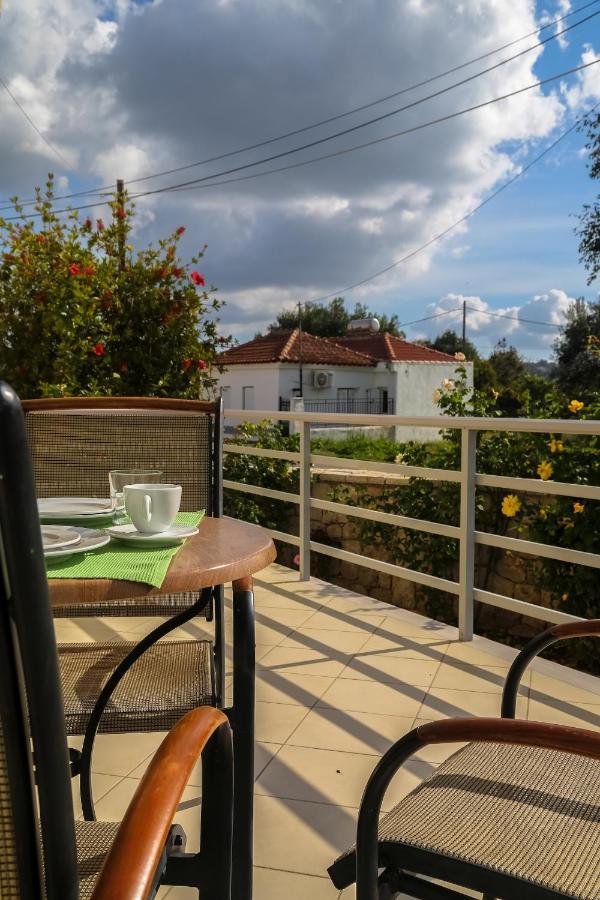 Eleni Suites Methoni מראה חיצוני תמונה