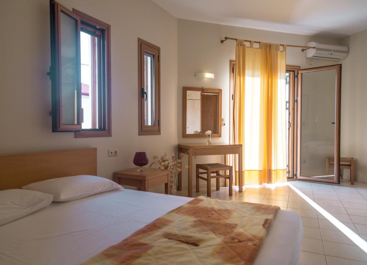 Eleni Suites Methoni מראה חיצוני תמונה