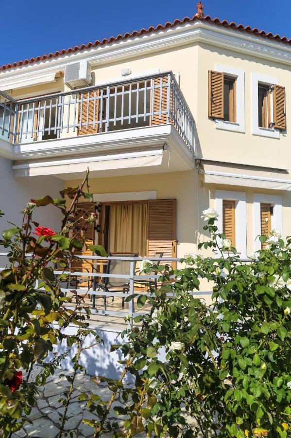 Eleni Suites Methoni מראה חיצוני תמונה
