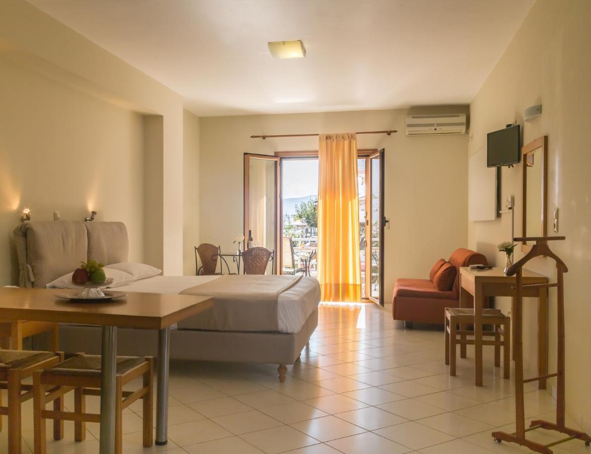 Eleni Suites Methoni מראה חיצוני תמונה