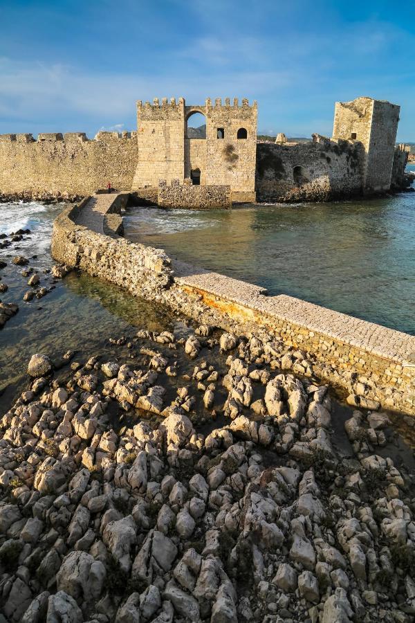 Eleni Suites Methoni מראה חיצוני תמונה