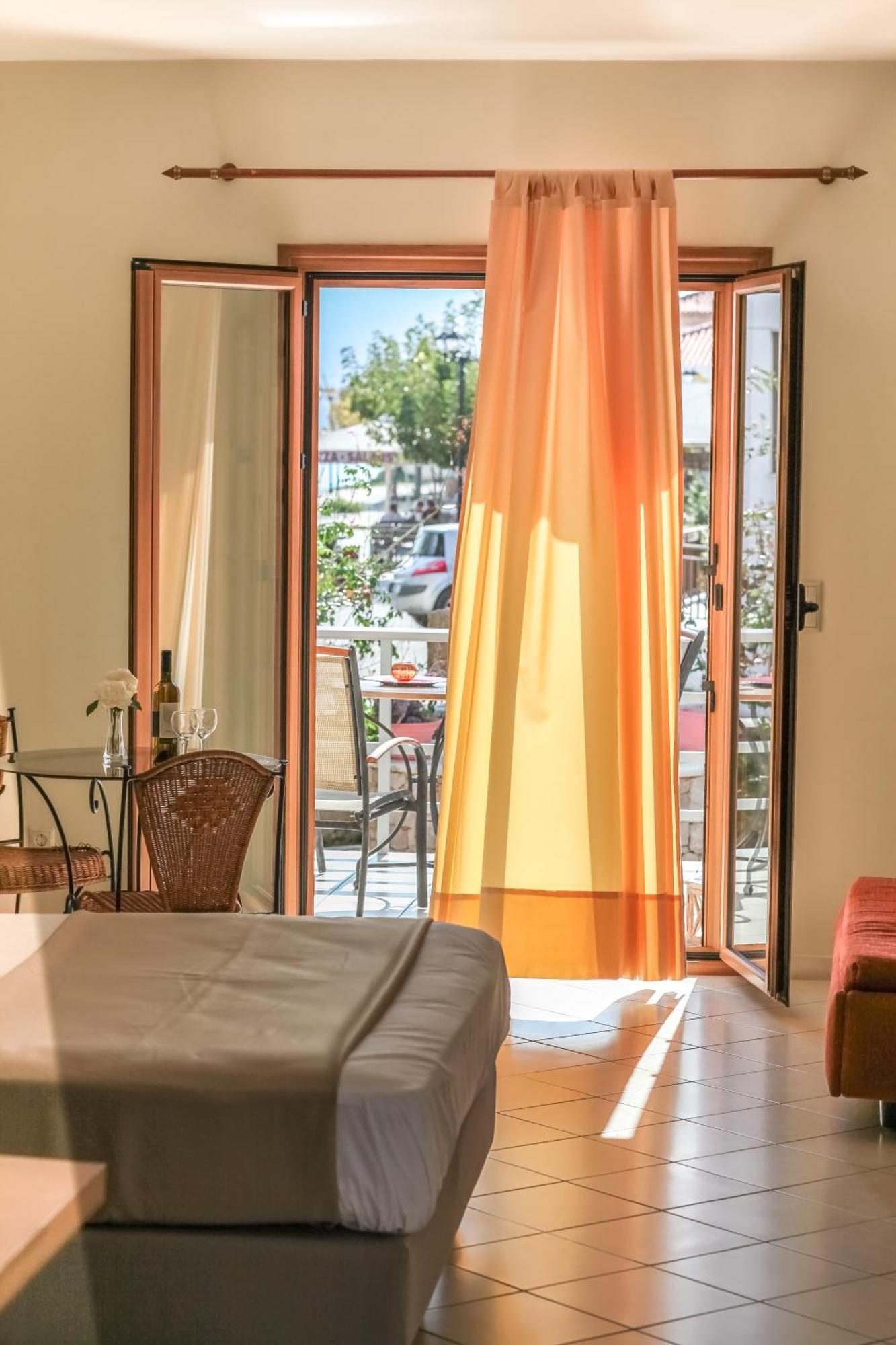 Eleni Suites Methoni מראה חיצוני תמונה